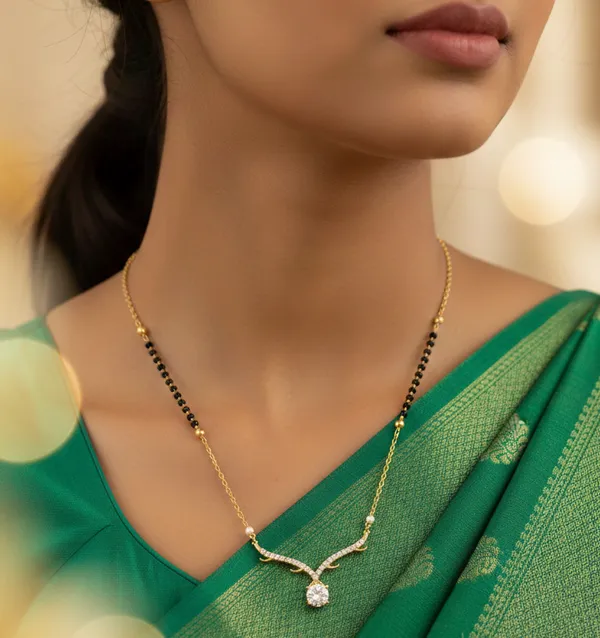 Gold_And_Diamonds_Ereal_Solitaire_Drop_Mangalsutra_For_Women